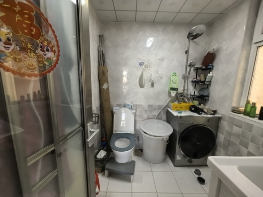 鸿盛凯旋门3室2厅2卫第7张缩略图