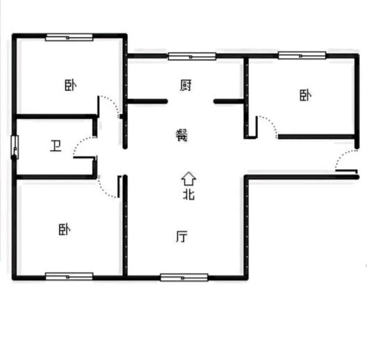 高铁新干线3室2厅1卫户型图