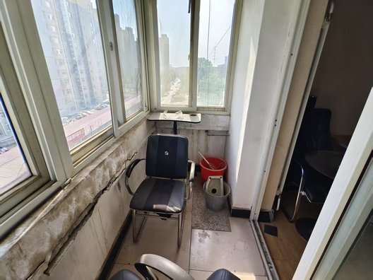 铁道部建厂局家属楼（机械总队家属院）2室2厅1卫第8张缩略图