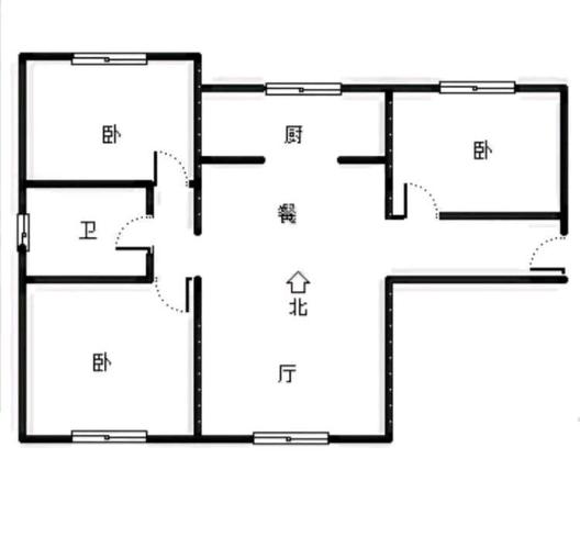 高铁新干线3室1厅1卫户型图