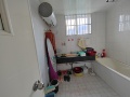 财达证券小区3室2厅182m²73万
